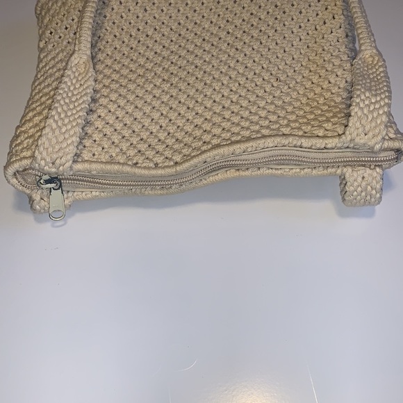 Vintage Handmade Boho Cream Crocheted Purse - Picture 5 of 7
